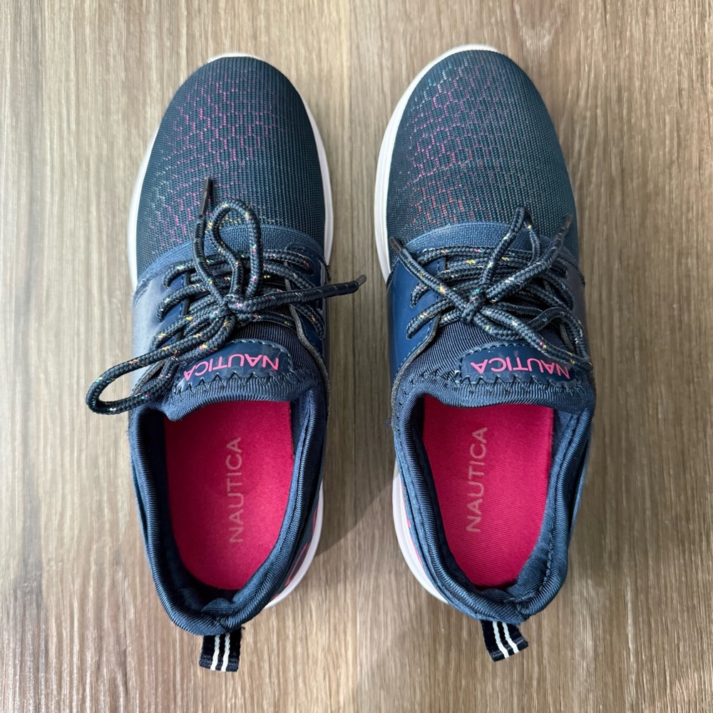 Nautica kids navy blue sneakers - size 2